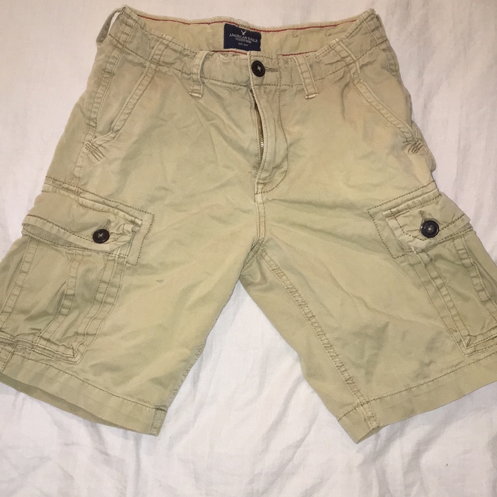 Tan American eagle cargo shorts
